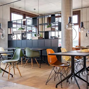 Отель Ipartment Berlin Airport, Шёнефельд